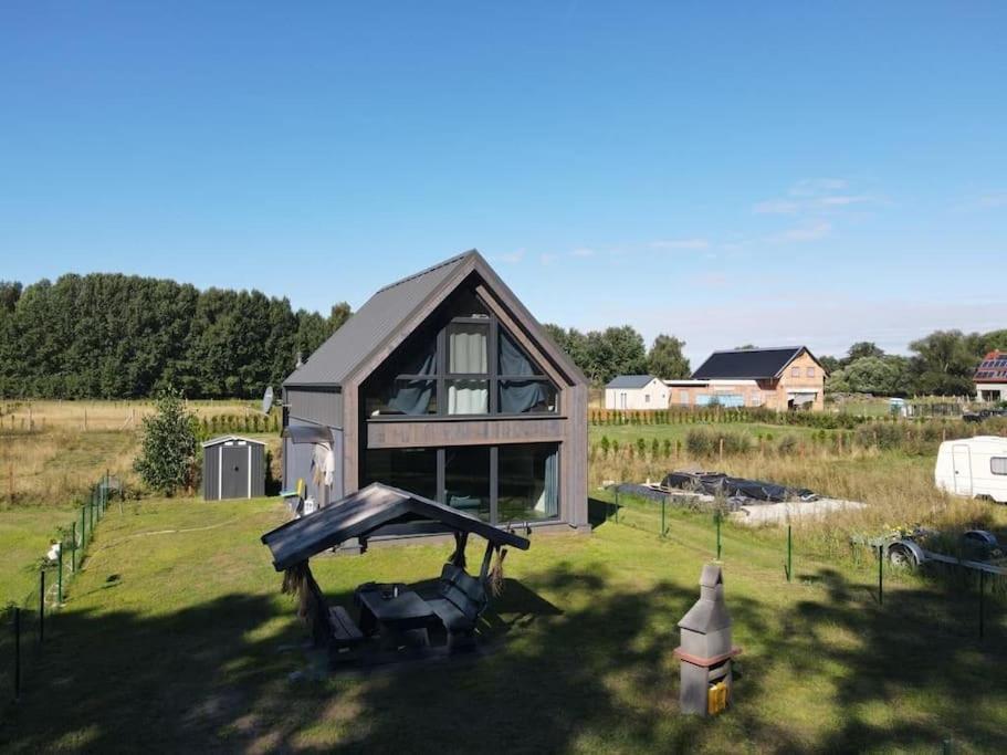 Ferienhaus“ Blaues Wunder“ Am Wasser Mit Grill Nowe Warpno Exterior foto